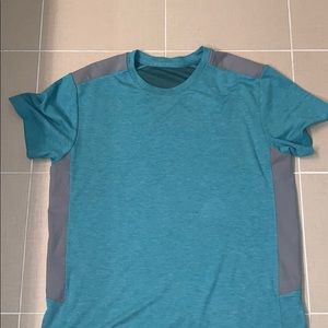 MENS LULULEMON SHIRT MEDIUM